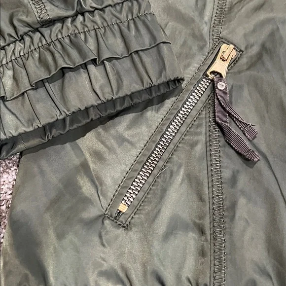 White House Black Market army green 3/4 sleeve jacket - Picture 4 of 9